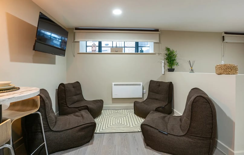 Basement Studio Plus, St Peter's Hall, Hinton Road, City Centre, Bournemouth - Image 1