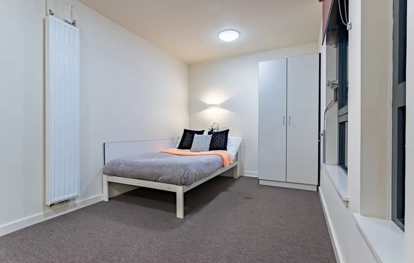 Deluxe Ensuite, Powis Place, 2 Powis Place, Old Aberdeen, Aberdeen - Image 1