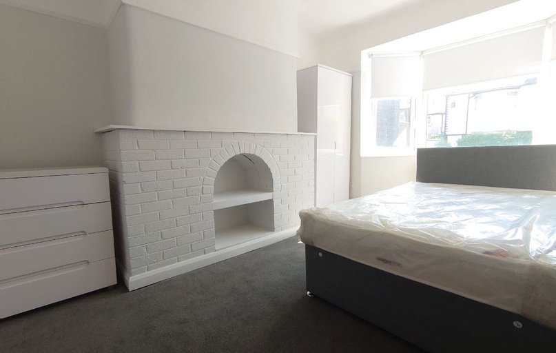 Botanic Place, Kensington, Liverpool - Image 1