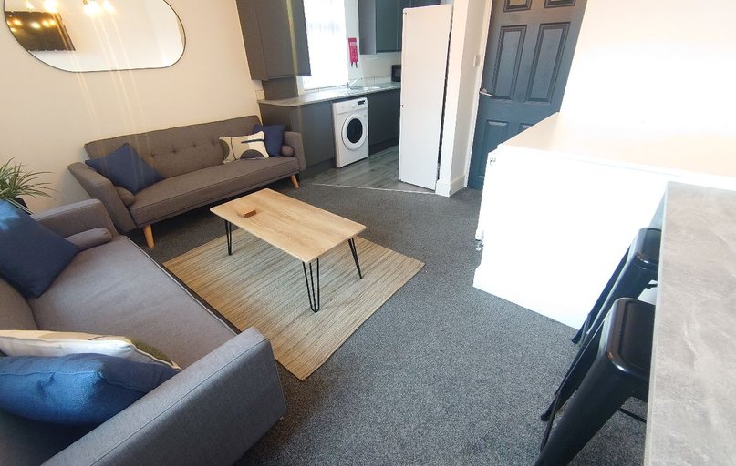 Flat 2, 176 Boaler Street, Kensington, Liverpool - Image 1