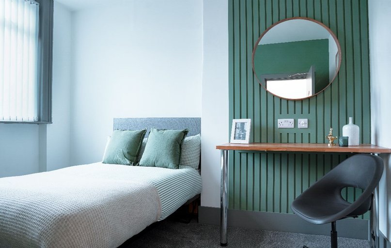 19 Great Crosshall Street, City Centre, Liverpool - Image 1