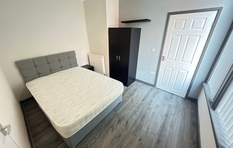 Room 1, 83 Sheil Road, Kensington, Liverpool - Image 1