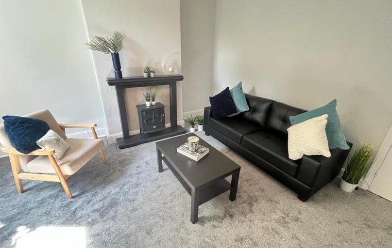 9 North Grange Road, Headingley, Leeds - Image 1