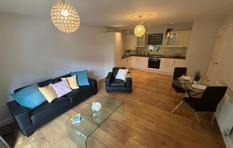 9 North Grange Road, Headingley, Leeds - Image 1