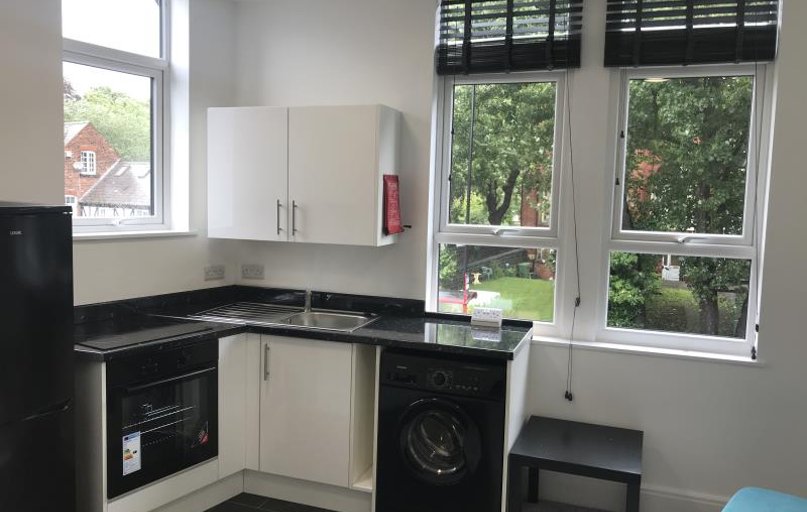 1 Norwood Terrace, Hyde Park, Leeds - Image 1