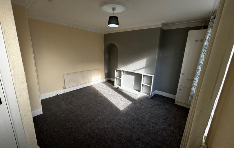 Longroyd Grove, Clarence Dock, Leeds - Image 1
