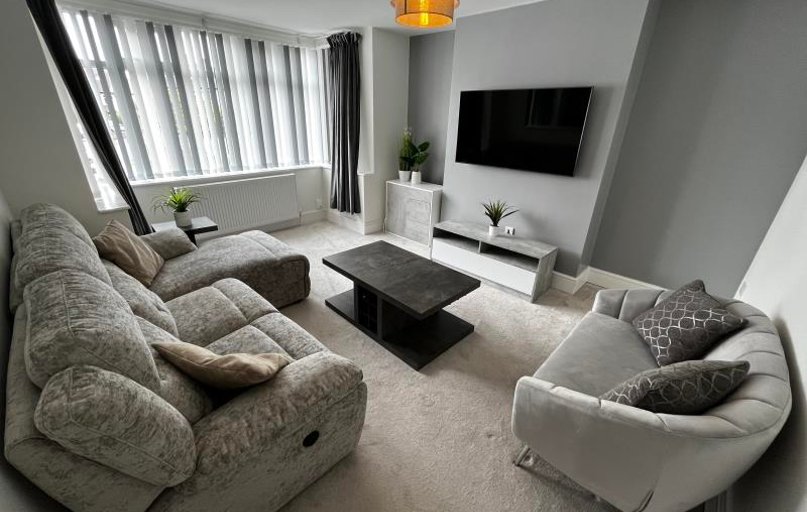 Dennistead Crescent, Headingley, Leeds - Image 1