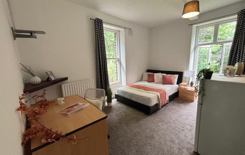 Grovesnor Road, Rampart Road, Leeds - Image 1