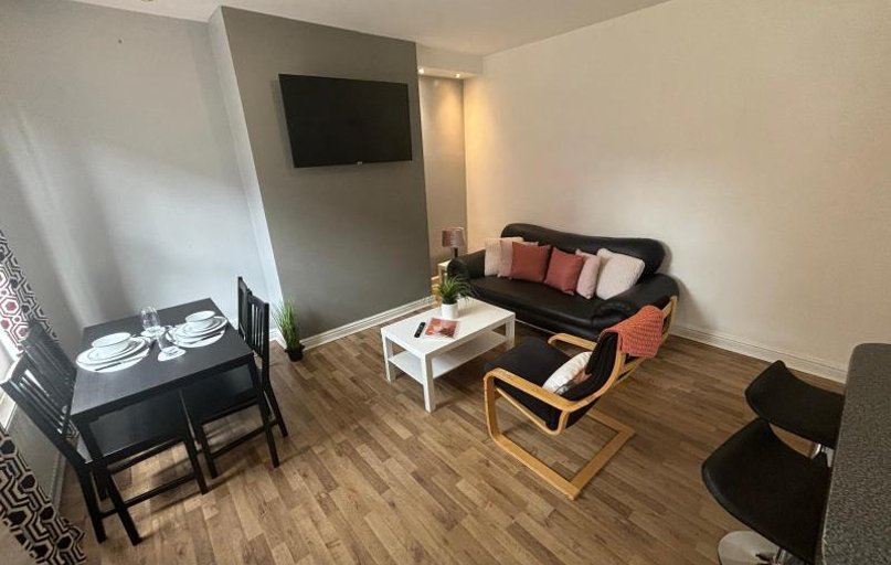 Granby Place, Headingley, Leeds - Image 1