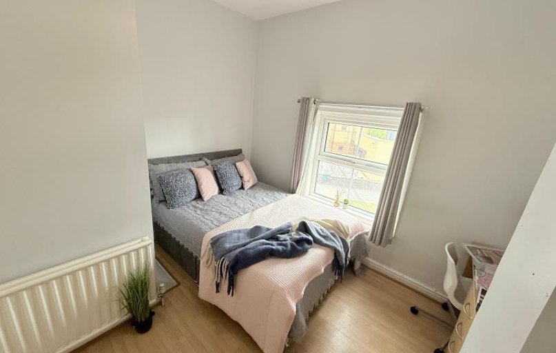 Woodhouse Lane, Woodhouse, Leeds - Image 1