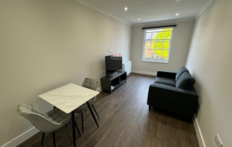 Salisbury Road, Victoria Park, Leicester - Image 1