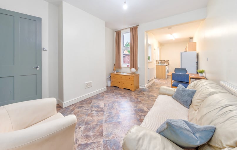 Montague Road, Clarendon Park, Leicester - Image 1