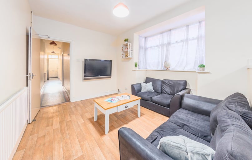 Fosse Road South, City Centre, Leicester - Image 1