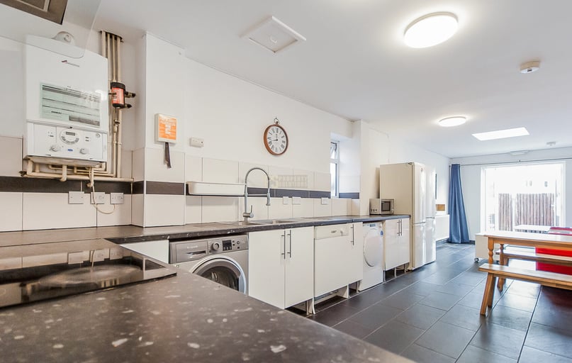 Grange Road, Selly Oak, Birmingham - Image 1