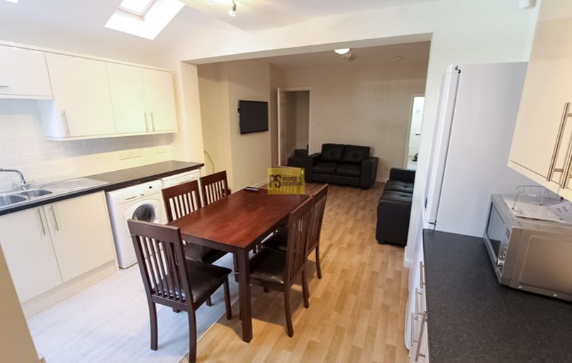 Bournbrook Road, Selly Oak, Birmingham - Image 1