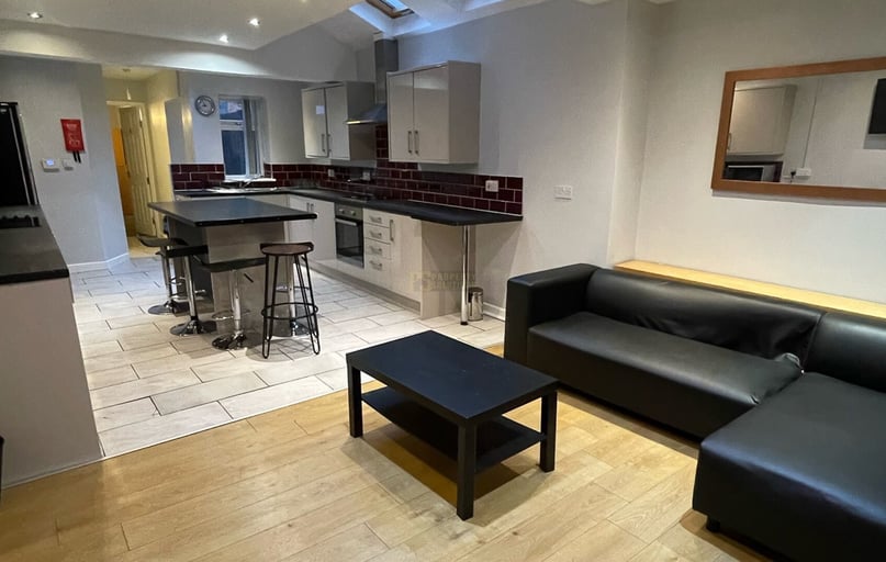 Hubert Road, Selly Oak, Birmingham - Image 1