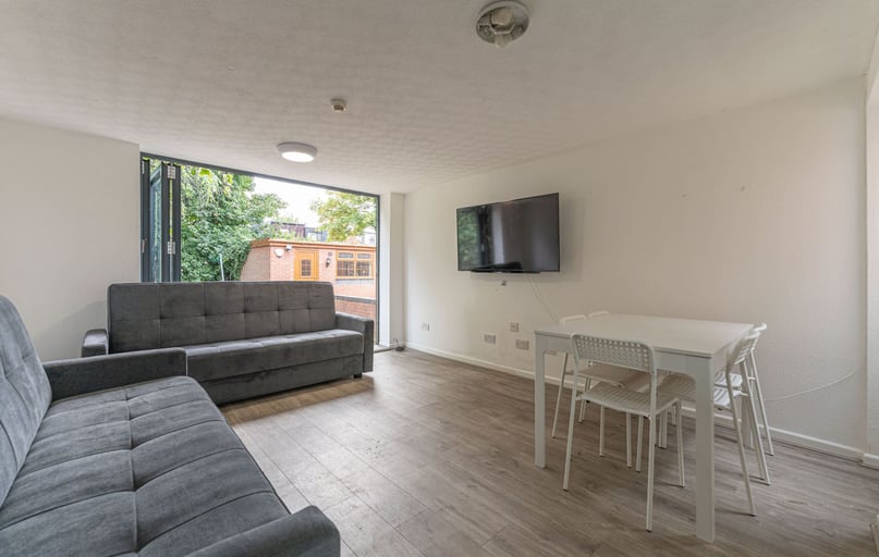 Tiverton Road, Selly Oak, Birmingham - Image 1