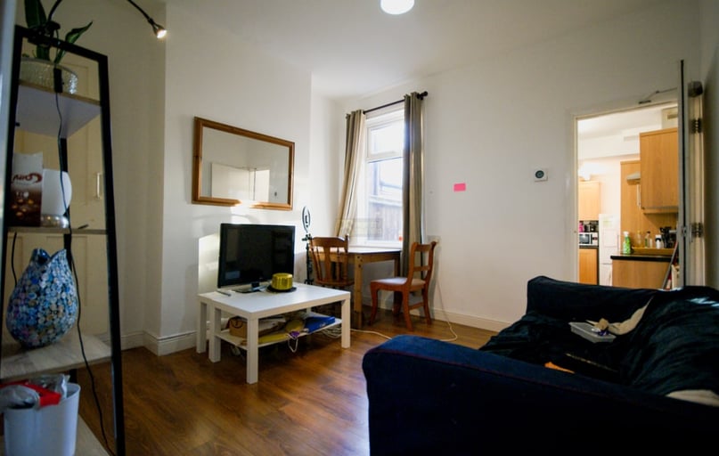 Dawlish Road, Selly Oak, Birmingham - Image 1