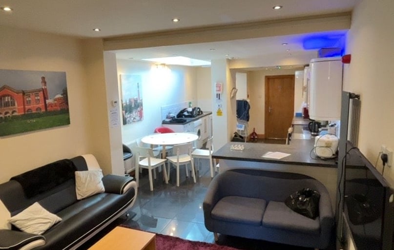 Heeley Road, Selly Oak, Birmingham - Image 1