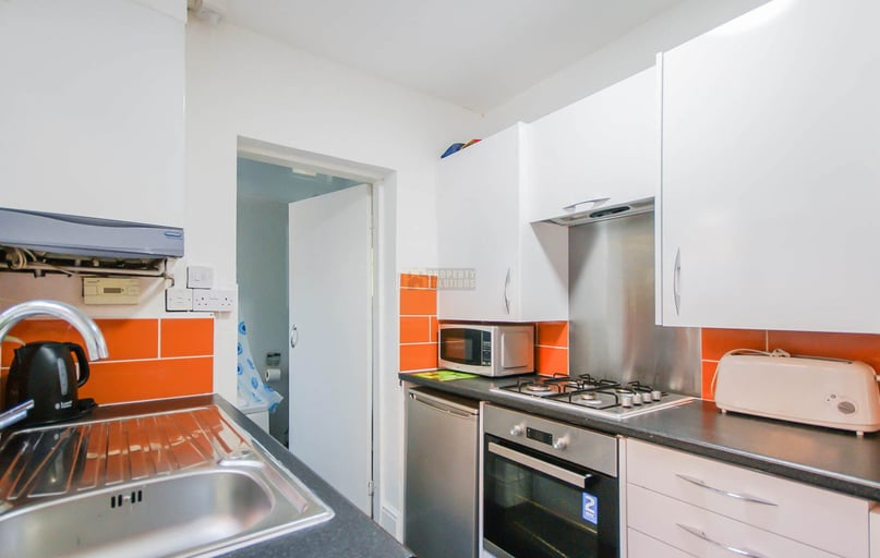 Hubert Road, Selly Oak, Birmingham - Image 1