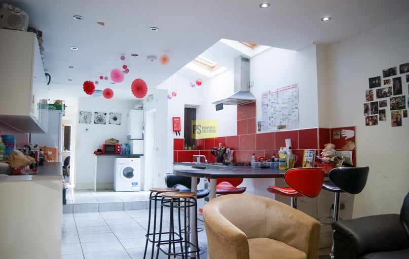 Dawlish Road, Selly Oak, Birmingham - Image 1