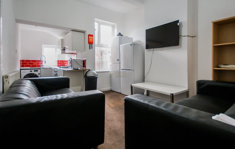 Dawlish Road, Selly Oak, Birmingham - Image 1