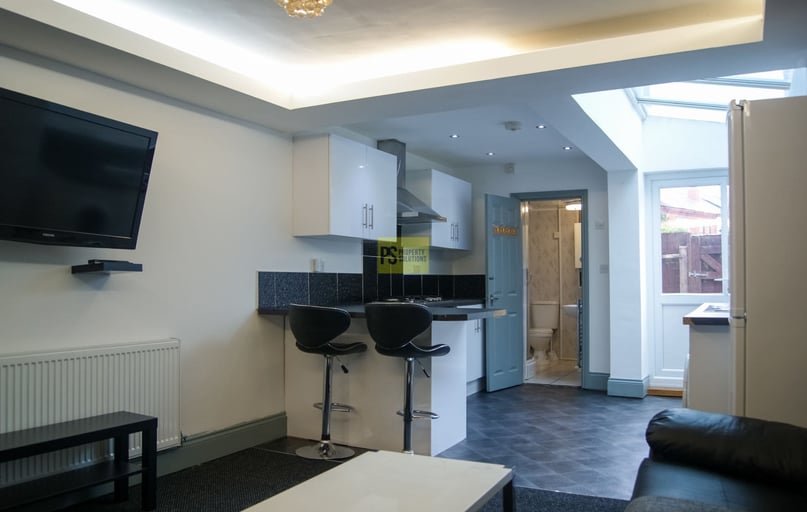 Dogpool Lane, Stirchley, Birmingham - Image 1