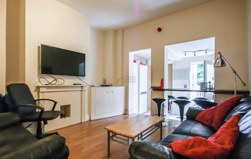 Dawlish Road, Selly Oak, Birmingham - Image 1