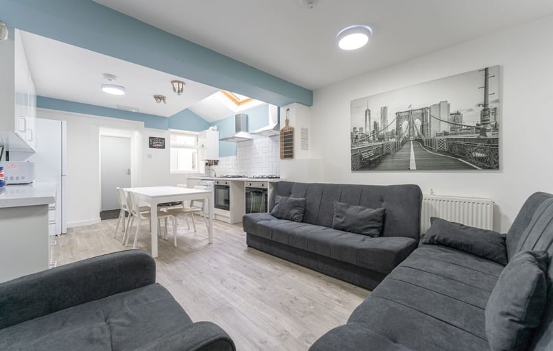 Alton Road, Selly Oak, Birmingham - Image 1