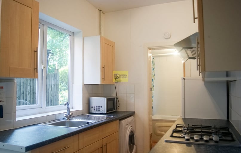 Dawlish Road, Selly Oak, Birmingham - Image 1
