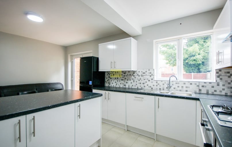 Windrush Grove, Selly Park, Birmingham - Image 1