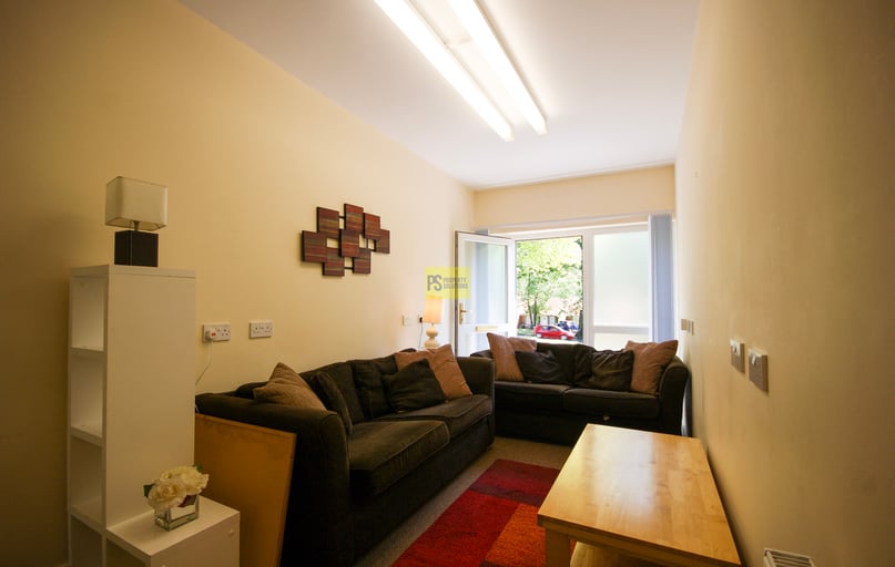 Shenley Fields Road, Selly Oak, Birmingham - Image 1