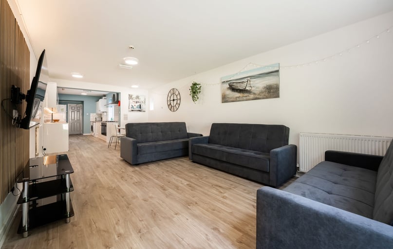 Harrow Road, Selly Oak, Birmingham - Image 1