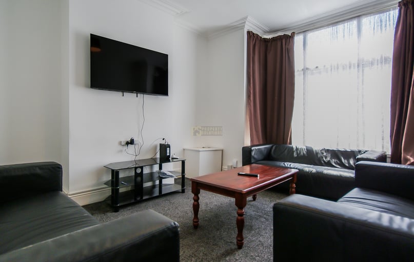 Harrow Road, Selly Oak, Birmingham - Image 1