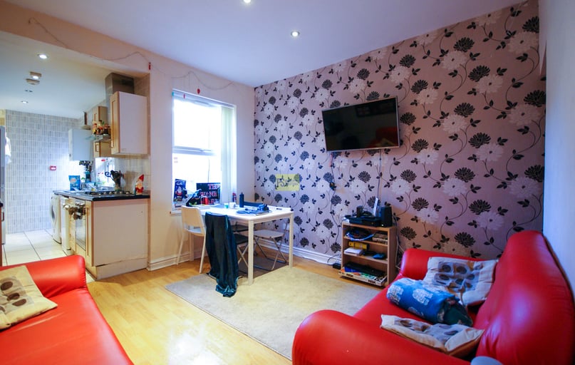 Harrow Road, Selly Oak, Birmingham - Image 1