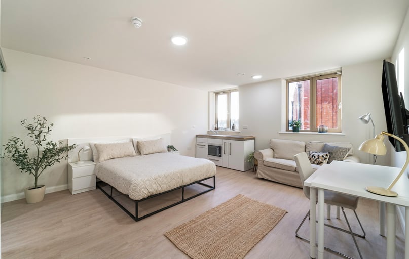 Bournbrook, Selly Oak, Birmingham - Image 1