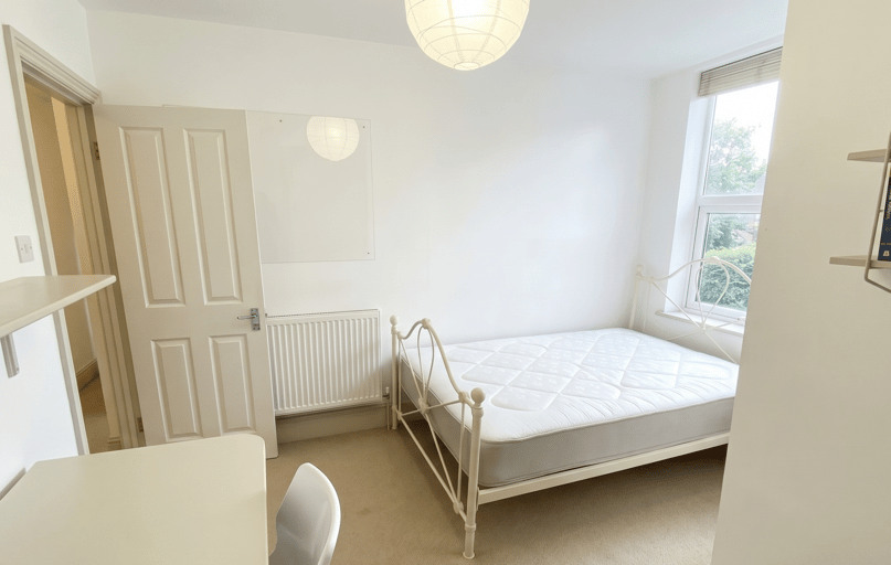 Gleave Road, Selly Oak, Birmingham - Image 1