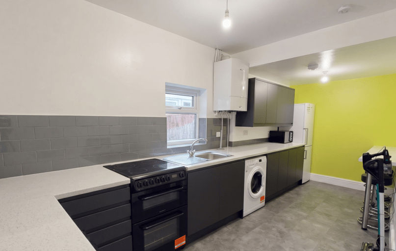 Gleave Road, Selly Oak, Birmingham - Image 1