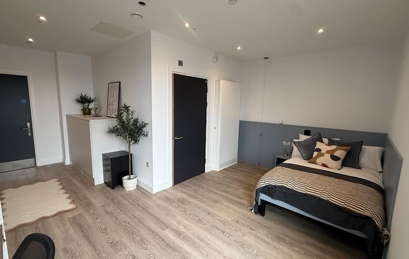 Accessible Ensuite, The Propeller Quarter, Fairlawn Avenue, Near University, Bristol - Image 1