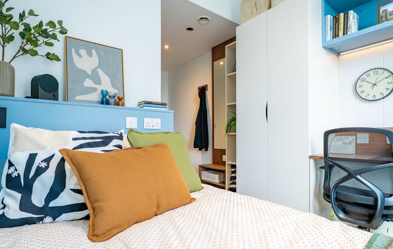 Classic 5 Bed Ensuite, The Propeller Quarter, Titan Hall, Fairlawn Avenue, Brabazon, Bristol - Image 1
