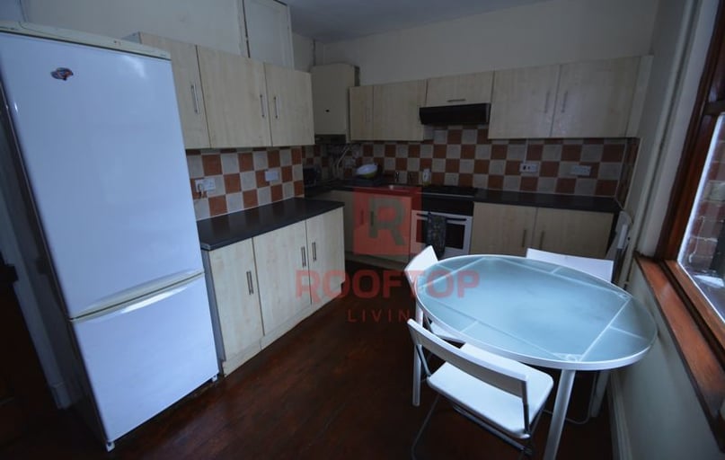 St. Michaels Terrace, Headingley, Leeds - Image 1