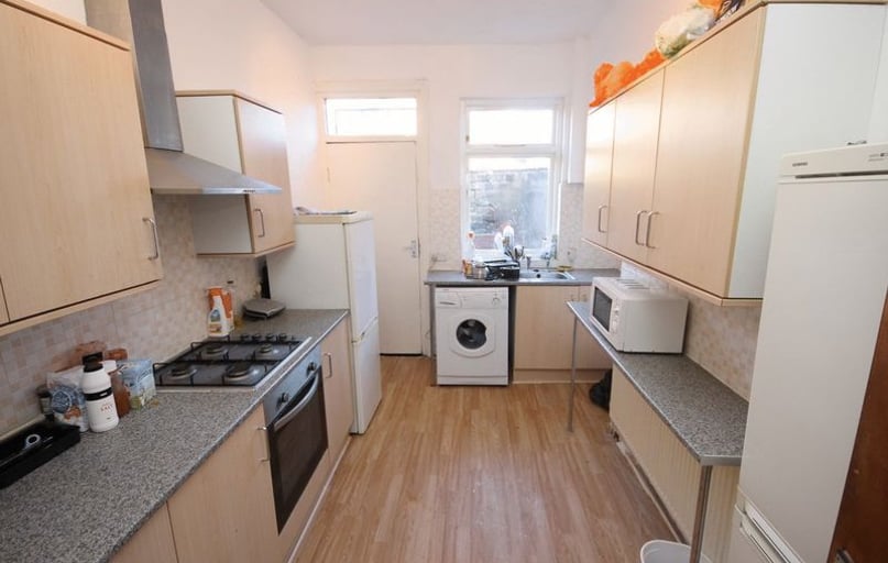 St. Michaels Terrace, Headingley, Leeds - Image 1