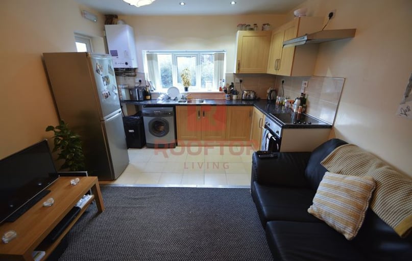 Cardigan Road, Headingley, Leeds - Image 1