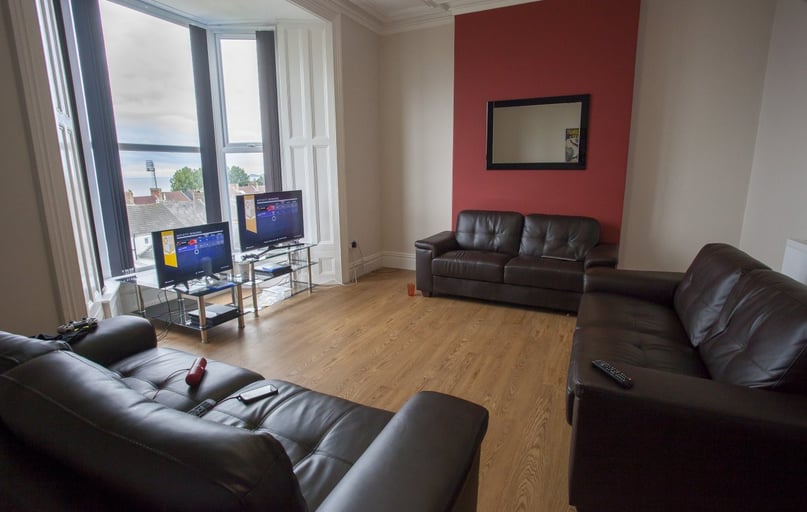 Brynmill Crescent, Brynmill, Brynmill, Swansea - Image 1