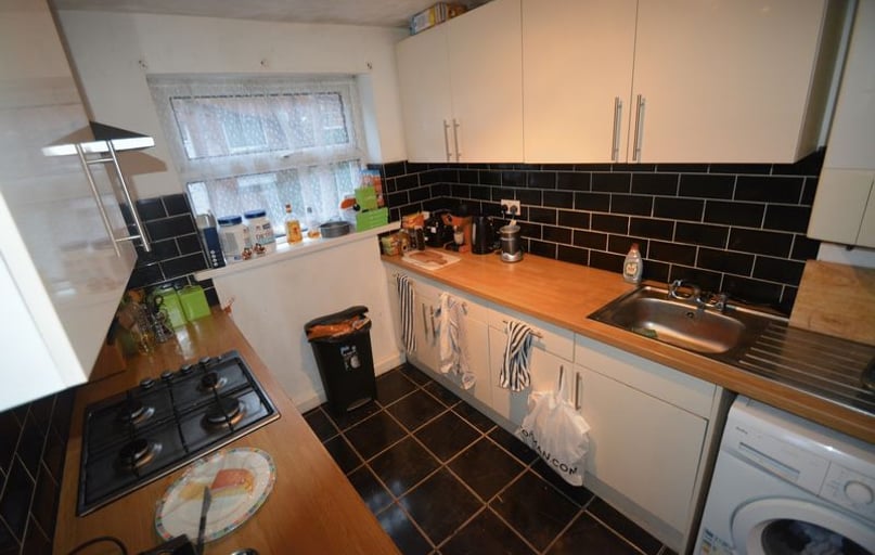 Ashville Road, Burley, Leeds - Image 1