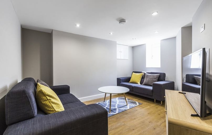 Devon Road, Woodhouse, Leeds - Image 1