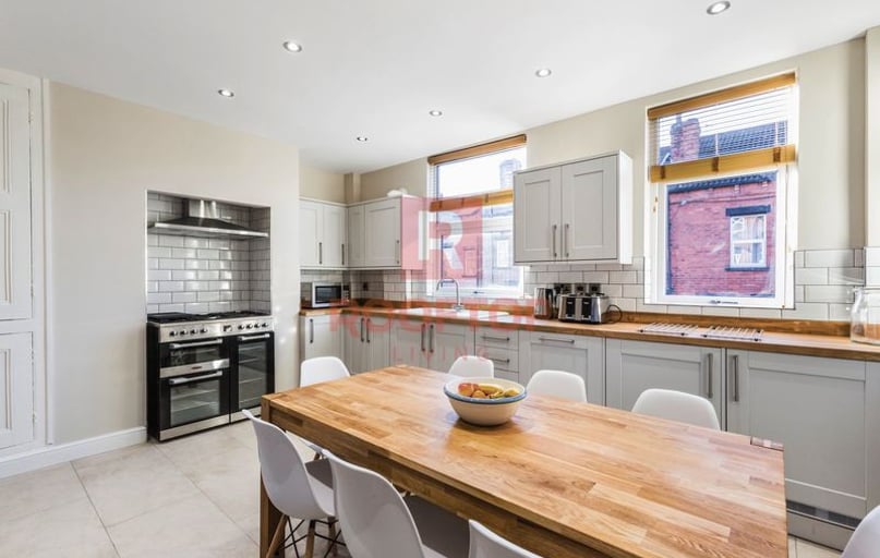 Hartley Crescent, Rampart Road, Leeds - Image 1