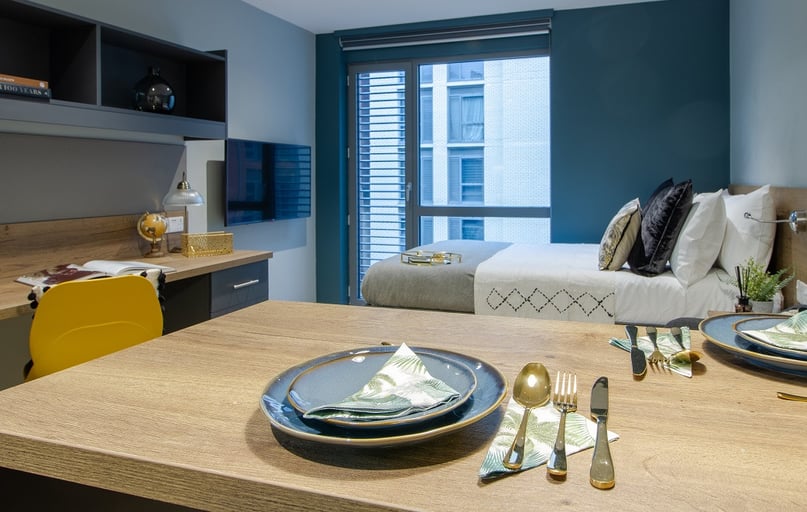 Superior Studio, Crown House, West Bar, Broomhall, Sheffield - Image 1