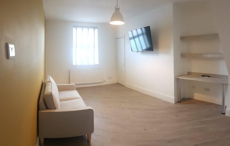 Beverley Road, Newland, Hull - Image 1