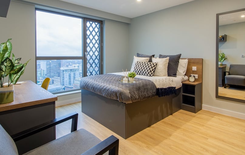 Penthouse 1 Bed Apartment, Symons House, Belgrave Street, Burley Park, Leeds - Image 1